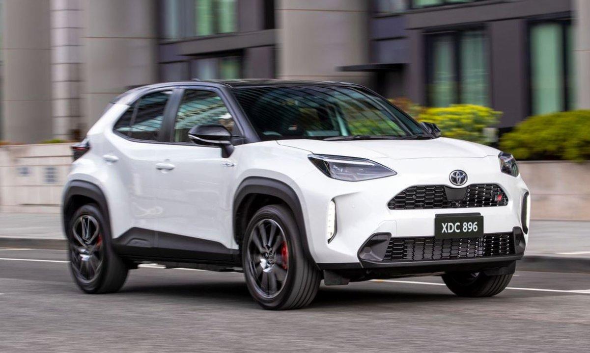 Toyota YARIS CROSS novated lease calculator Australia